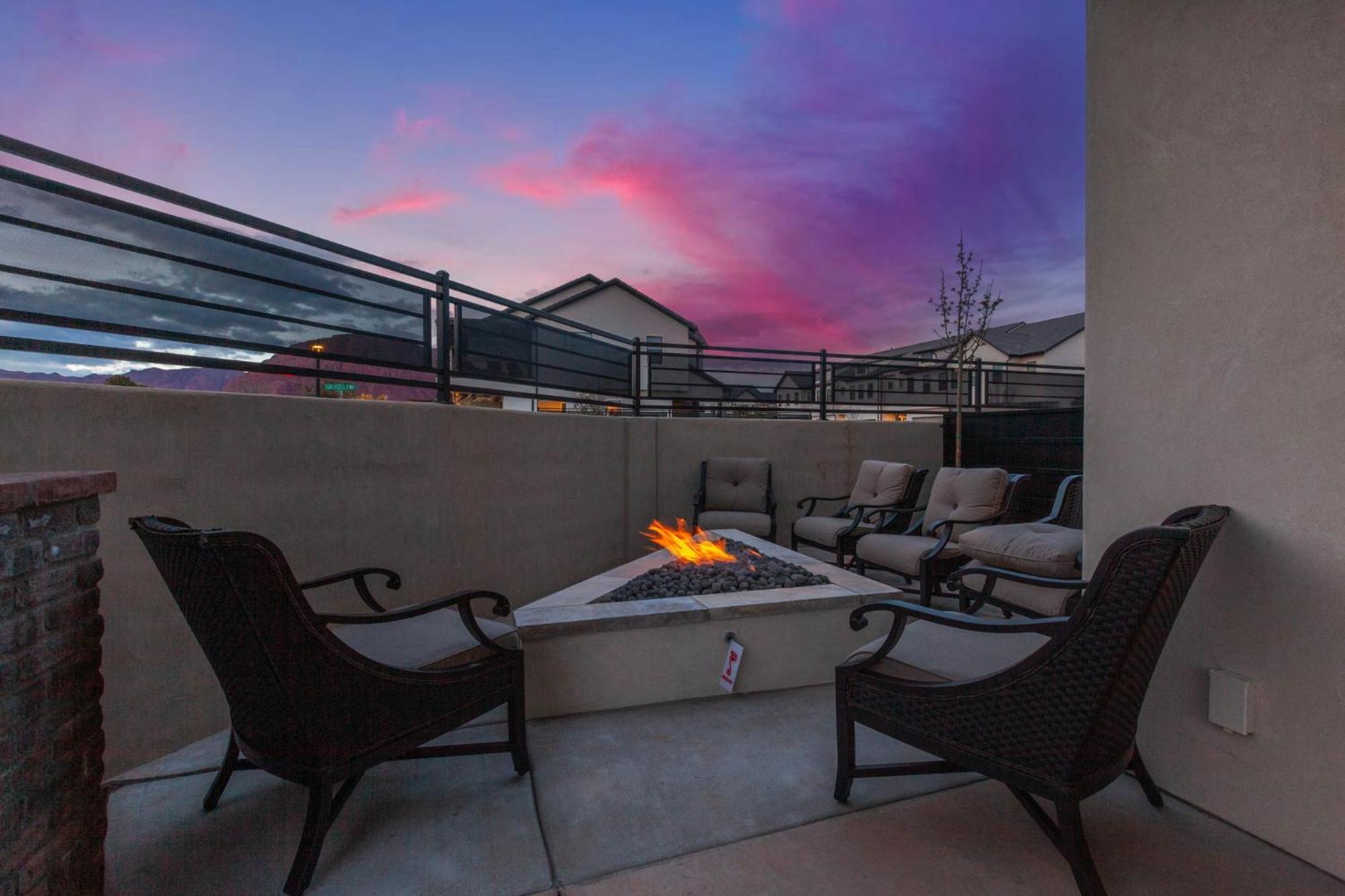 Red Mountain Retreat At Ocotillo Springs Resort 43 Brand New Home, Private Pool, & Hot Tub Santa Clara 외부 사진